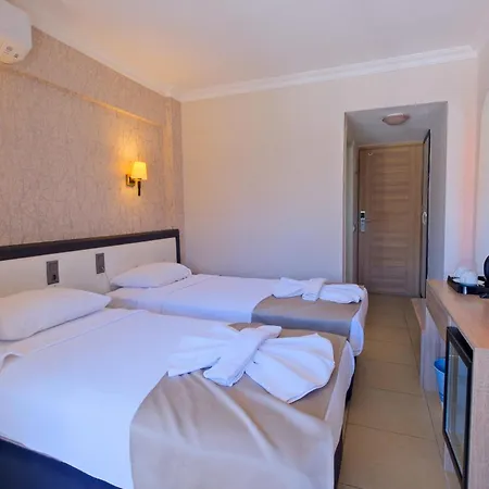 Moni 호텔 말마리스