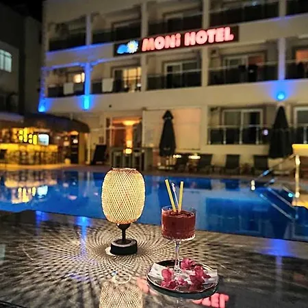 Hotel Moni 3*