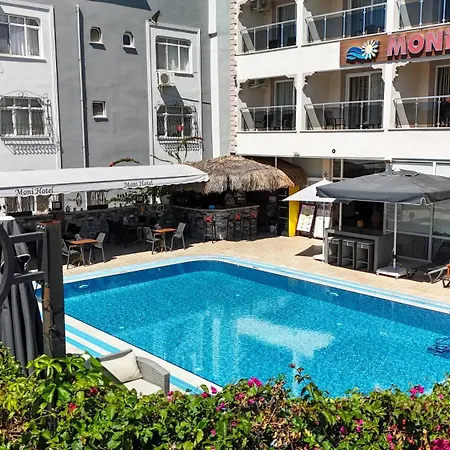 Moni Hotel
